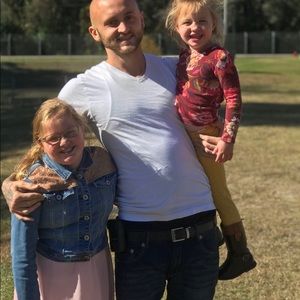 Meet your Posher, Logan